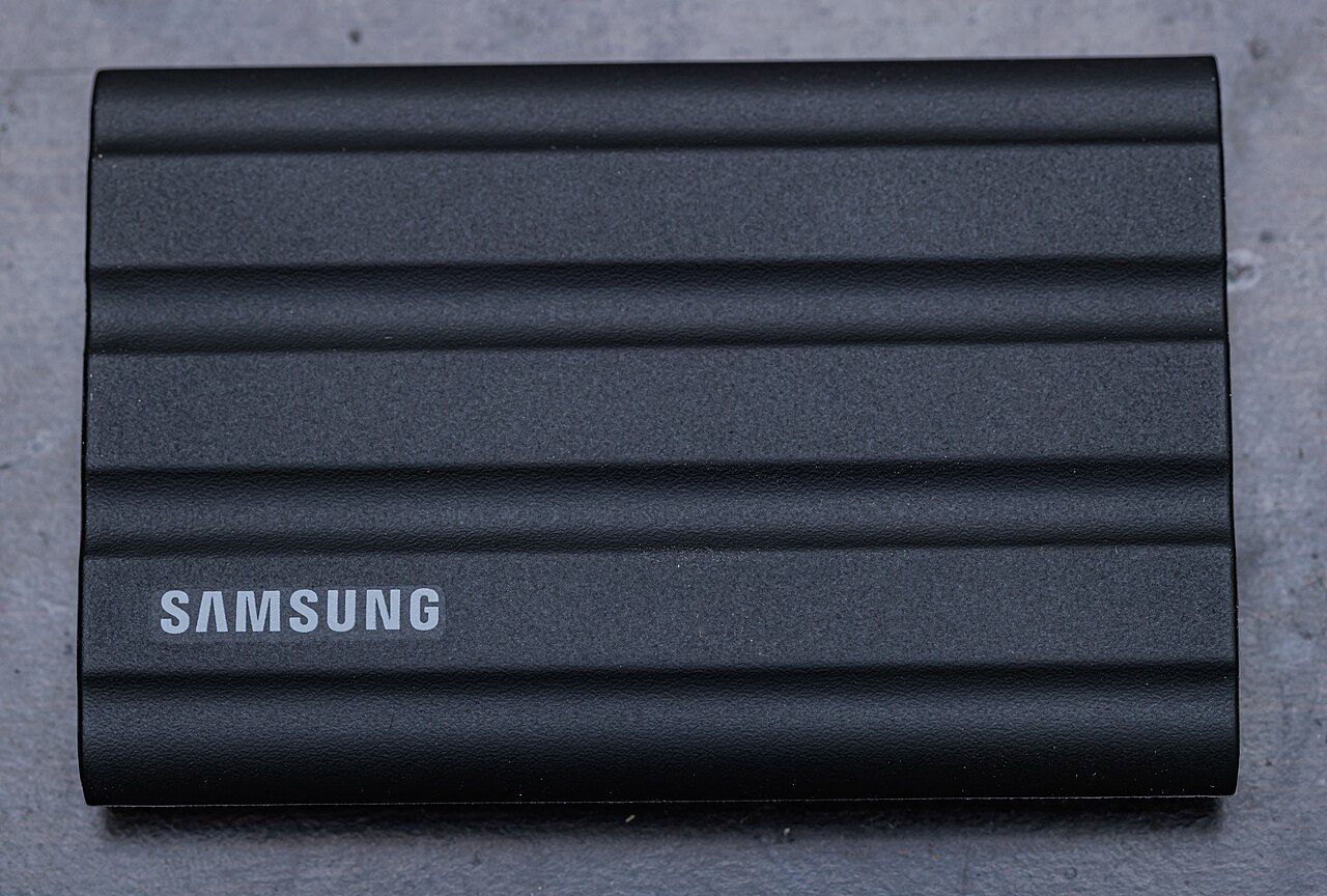 Samsung T7 Shield 1 To